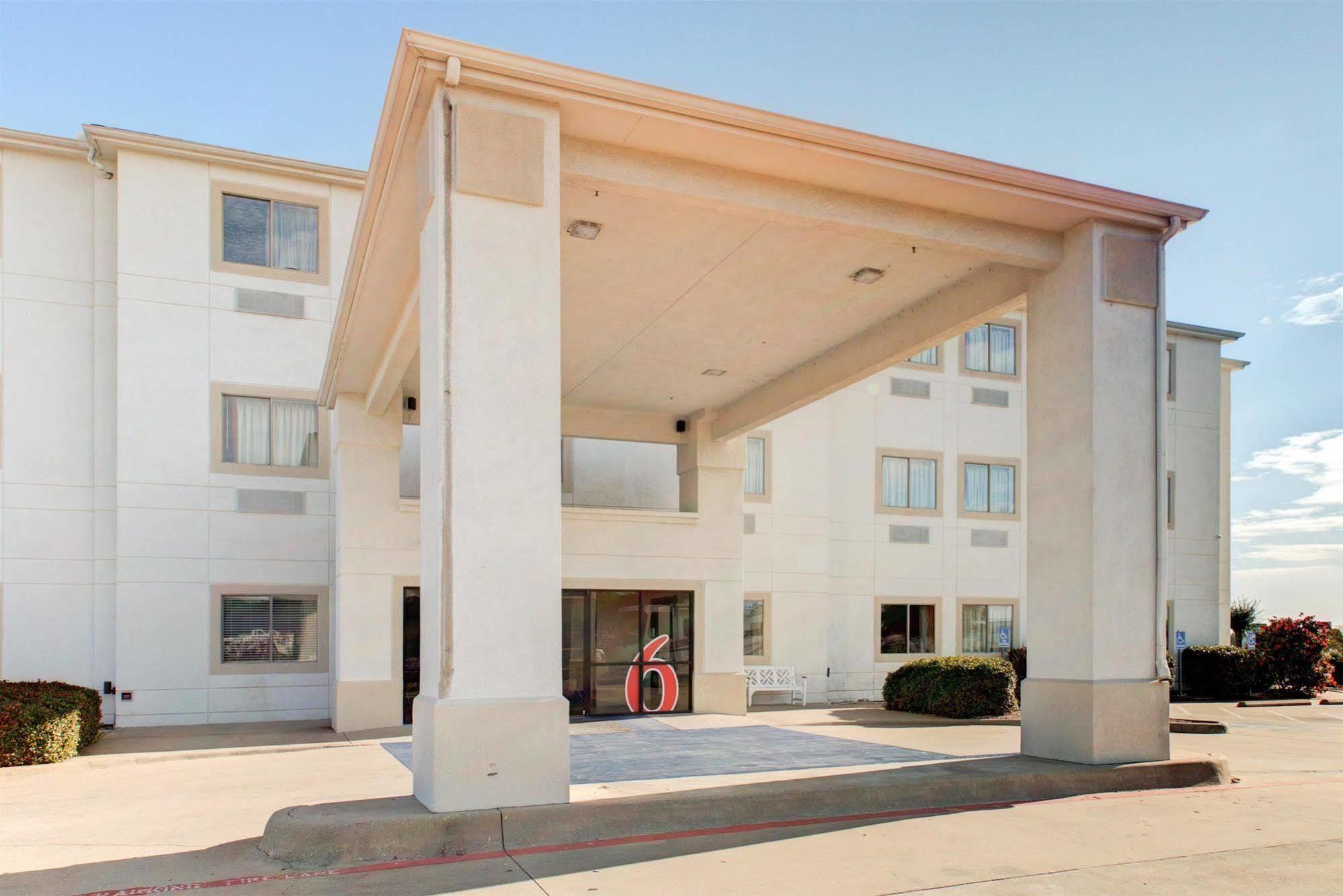 Motel 6 Waco - Woodway Bagian luar foto