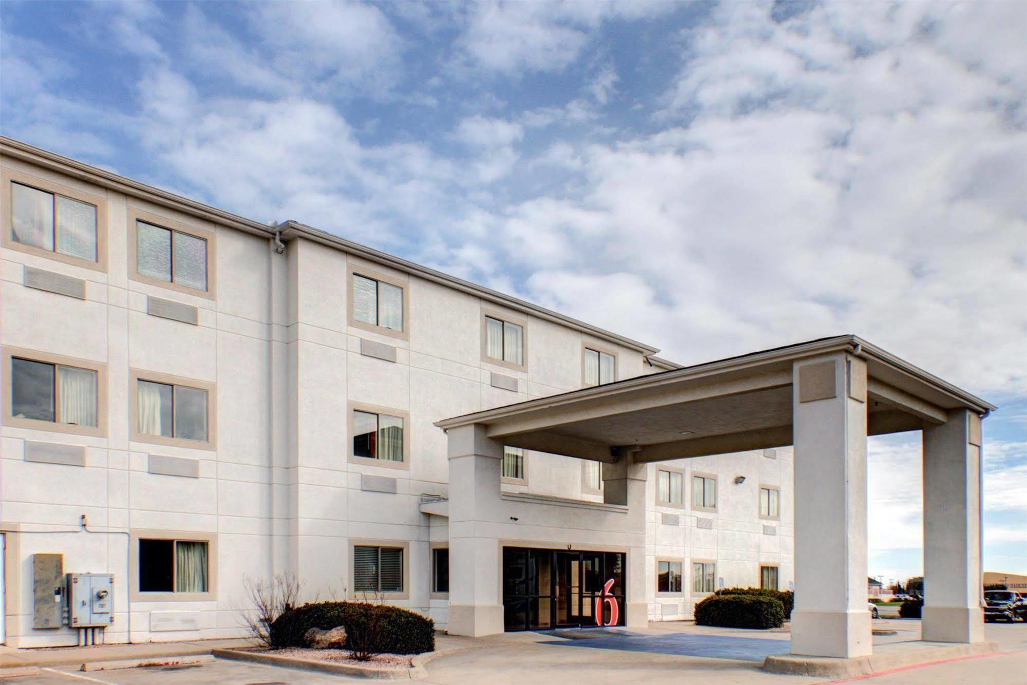 Motel 6 Waco - Woodway Bagian luar foto