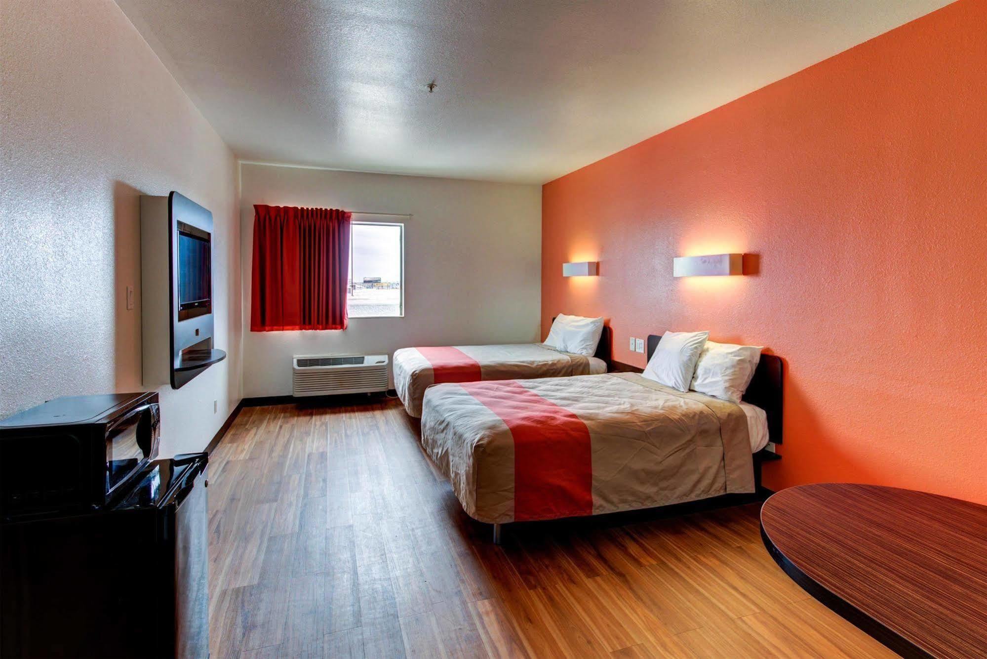 Motel 6 Waco - Woodway Bagian luar foto