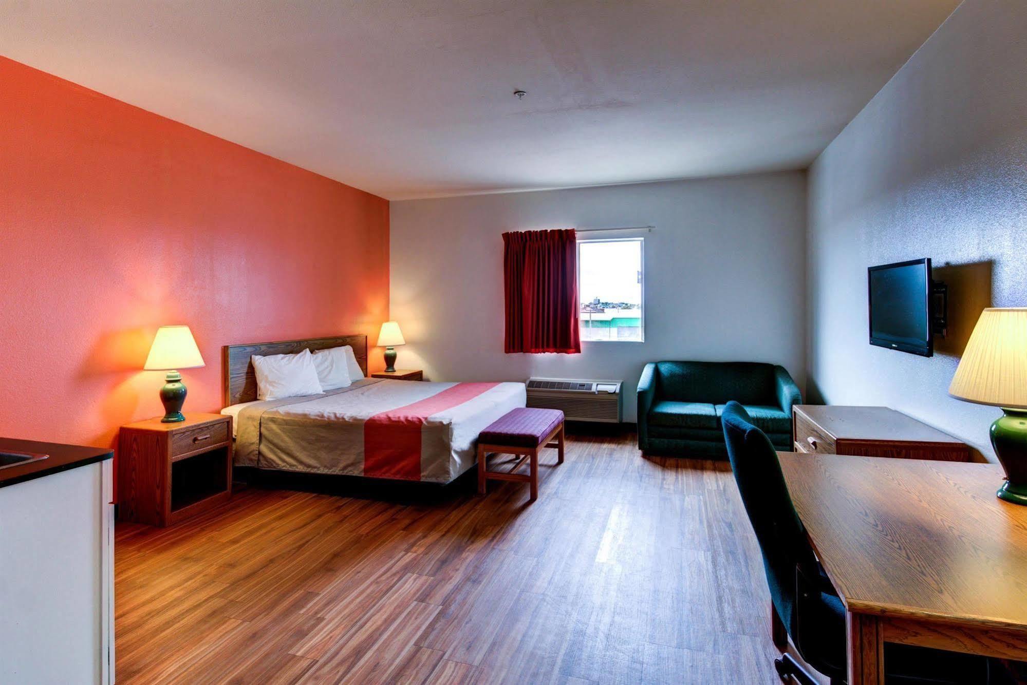Motel 6 Waco - Woodway Bagian luar foto