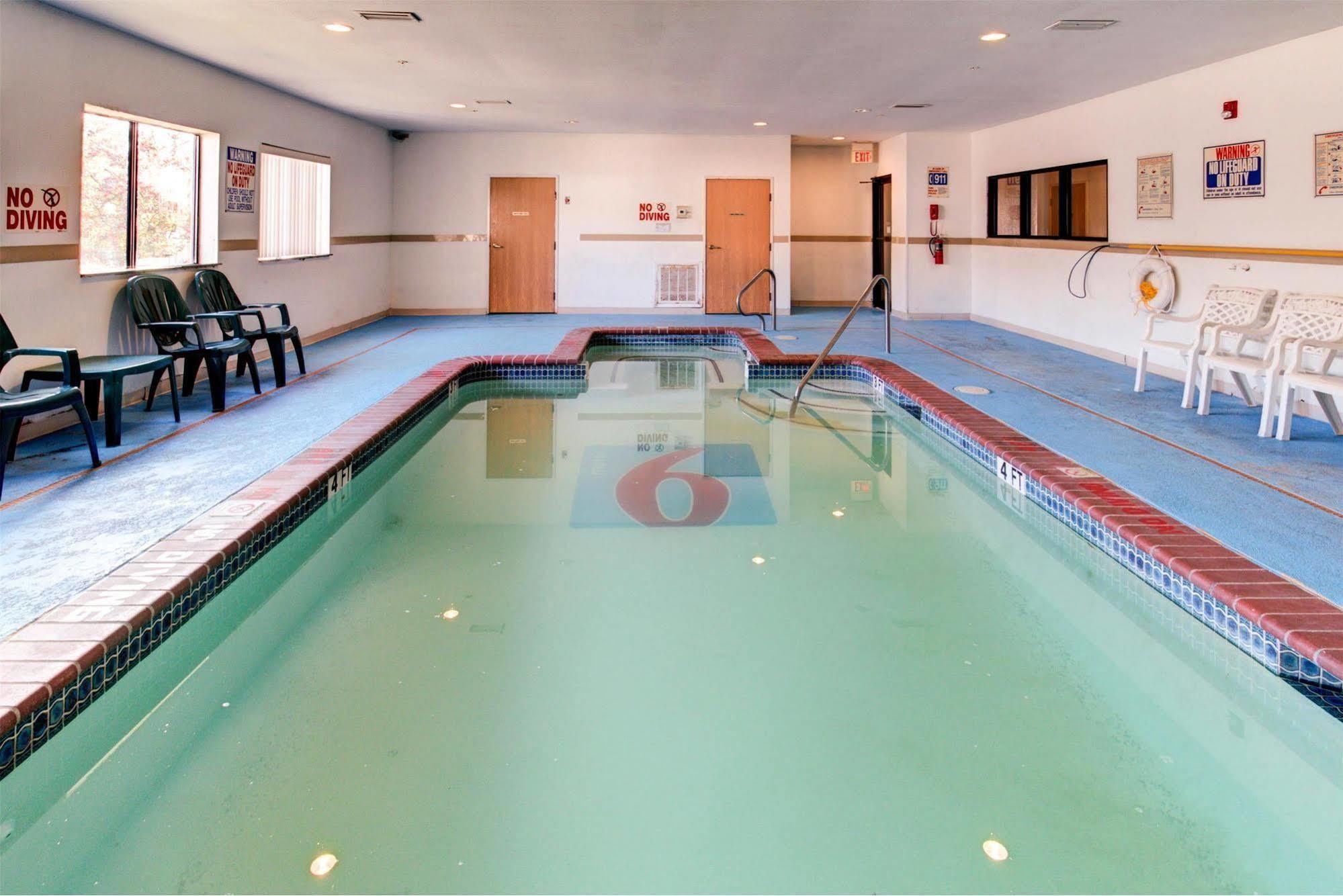 Motel 6 Waco - Woodway Bagian luar foto
